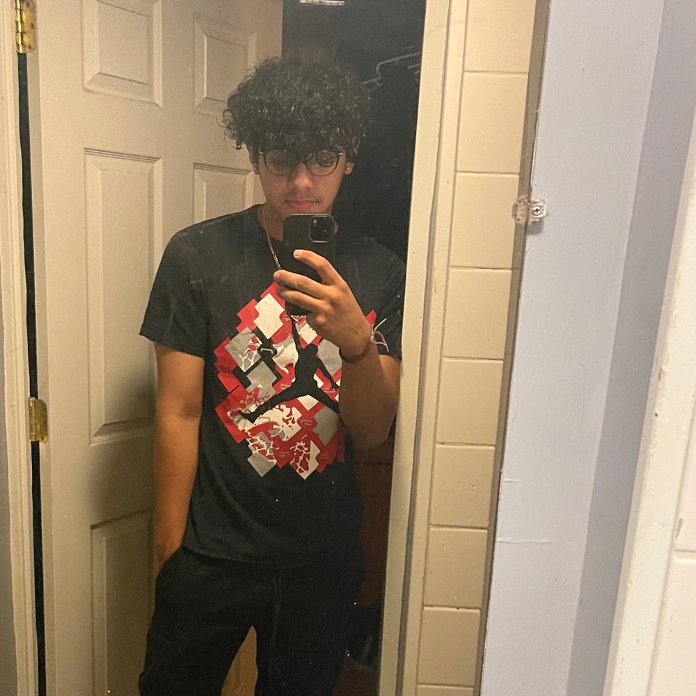 Meet your Posher, Antonio